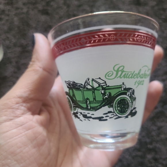 Drinkware-Vintage Car Design - Picture 7 of 12